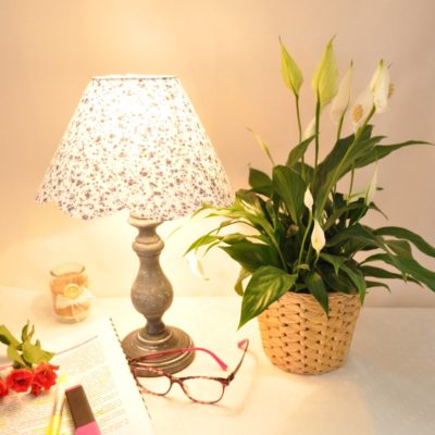 Abat-jour liberty bleu, forme feston