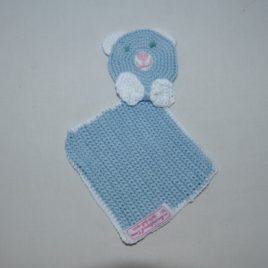 Doudou plat en crochet