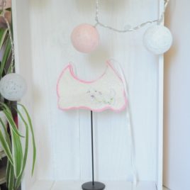 Bavoir naissance rose anti bavouille