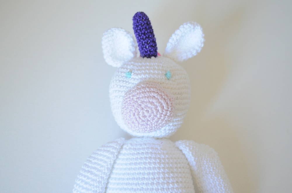 Licorne en crochet fabrication et création artisanale française