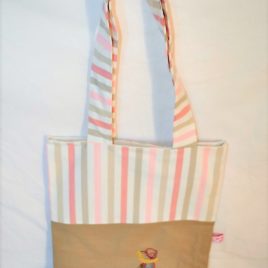 Petit sac bicolore. Couleur ficelle et haut tissu Ikéa. Broderie Sunbonnet