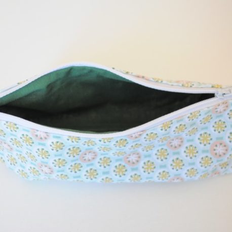 Vue intérieur tissu vert Intérieur doublé trousse école multicolore pastel 