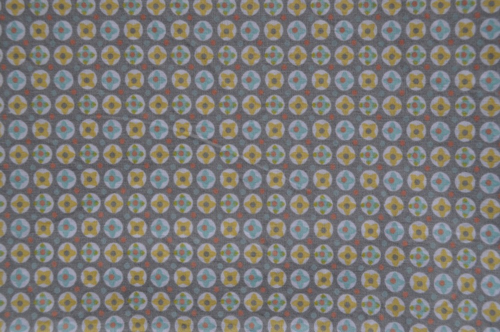 Tissu gris rond jaune et bleu 100% coton certifié oeko-tex