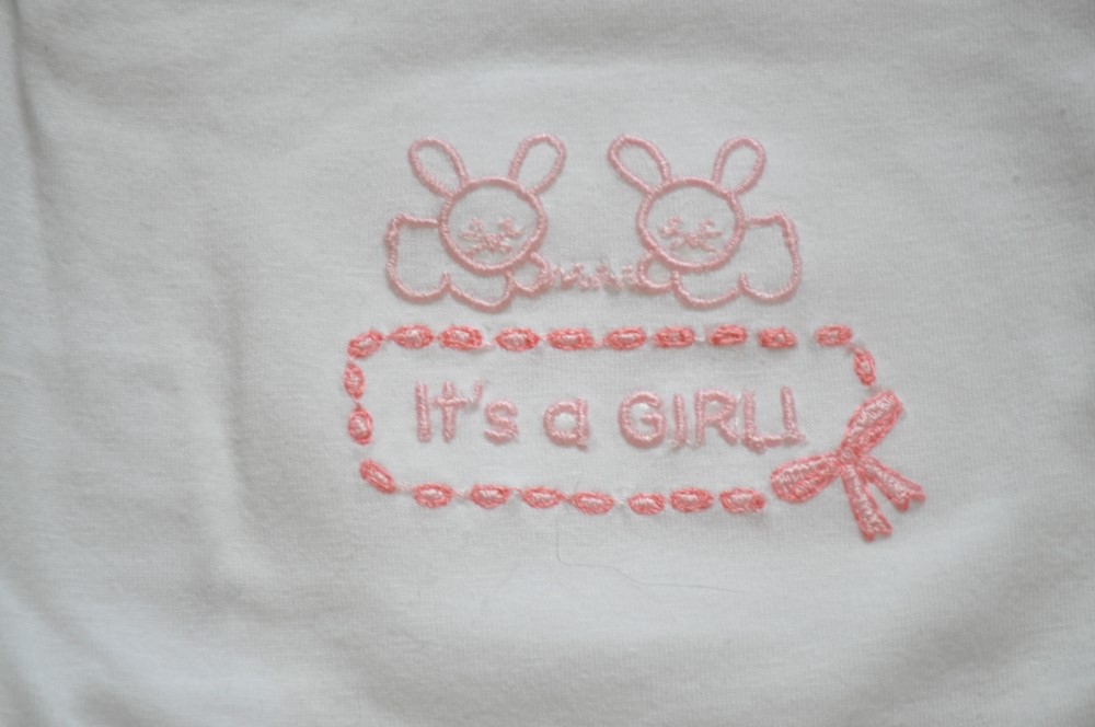 Broderie lapin fille