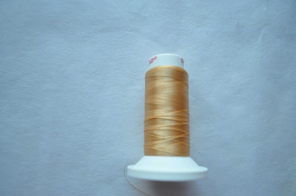 Fils de broderie couleur cannelle