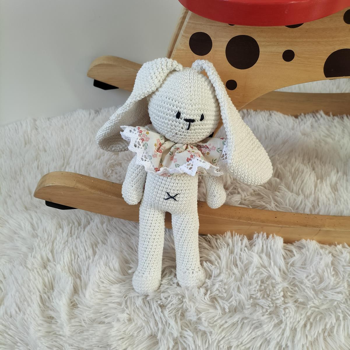 Doudou Bohème en crochet lapin beige - Bébé Boutchou