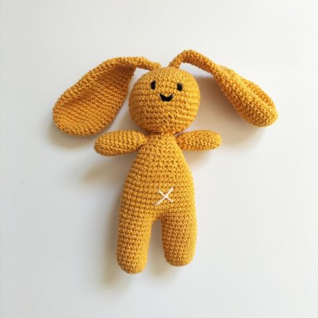 doudou amigurumi lapinou en crochet couleur moutarde- Bébé Boutchou